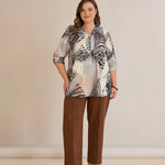 Κομψό παντελόνι με μπροστινή ραφή και ψηλή μέση σε καφέ χρώμα σε μεγάλα μεγέθη