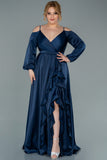 Μακρύ επίσημο σατέν φόρεμα με σκίσιμο και βολάν σε μεγάλα μεγέθη- Σκούρο μπλε N2358