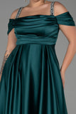 Επίσημο μακρύ φόρεμα από σατέν με τιραντάκια με στρας σε μεγάλα μεγέθη  -Πράσινο σμαράγδι N3277