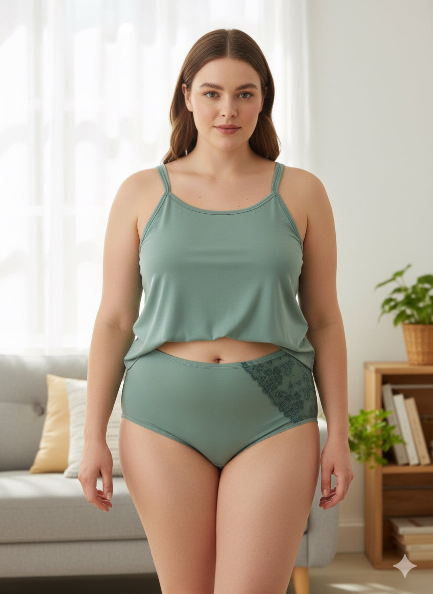 Βαμβακερό τιραντάκι με λεπτές τιράντες σε χρώμα μέντα σε μεγάλα μεγέθη