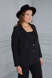 Κομψό γυναικείο σακάκι με φόδρα σε μεγάλα μεγέθη - Μαύρο