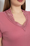 Βαμβακερή μπλούζα με δαντέλα σε μεγάλα μεγέθη- Ροζ