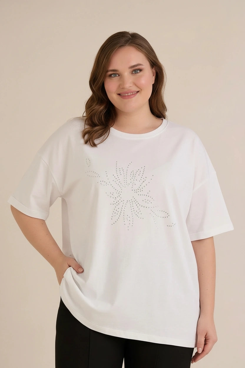 Βαμβακερή μπλούζα με στρας σε άσπρο χρώμα σε μεγάλα μεγέθη