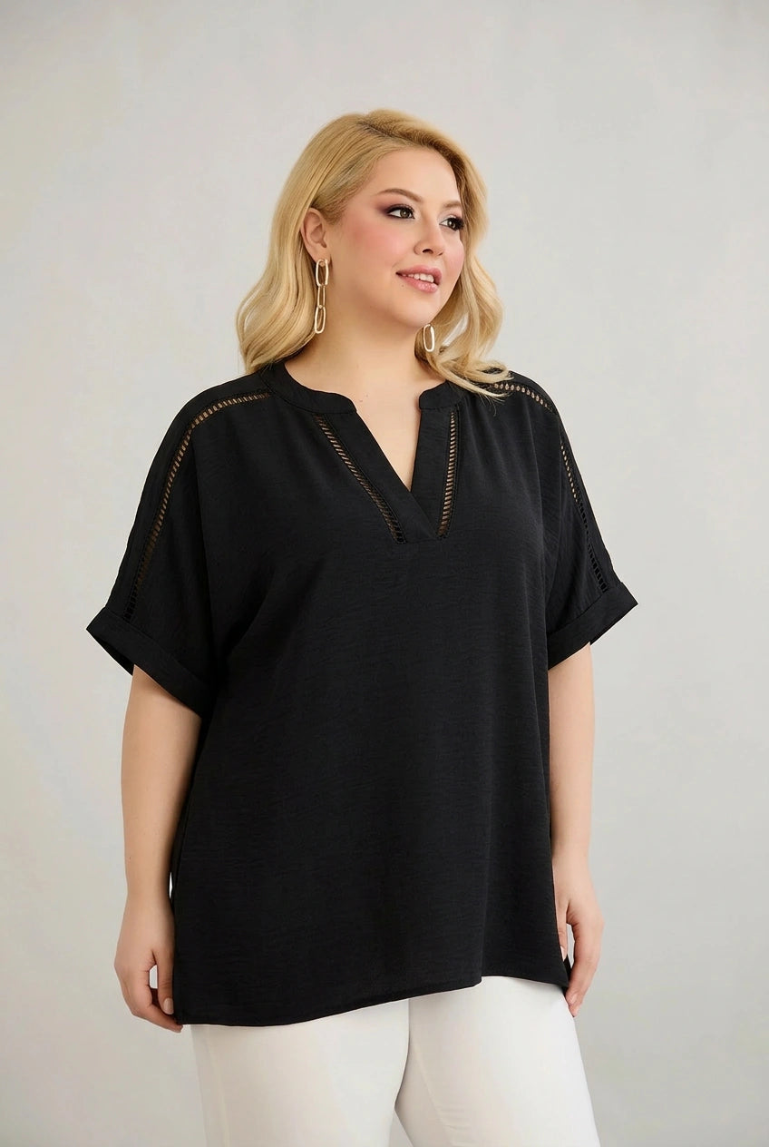 Αέρινη τουνίκ με boho λεπτομέρειες σε Μαύρο χρώμα σε μεγάλα μεγέθη