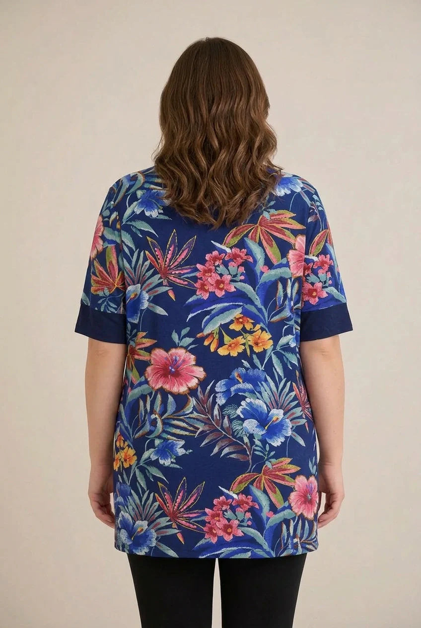 Ελαστική μπλούζα σε μεγάλα μεγέθη από βισκόζη - φλοράλ