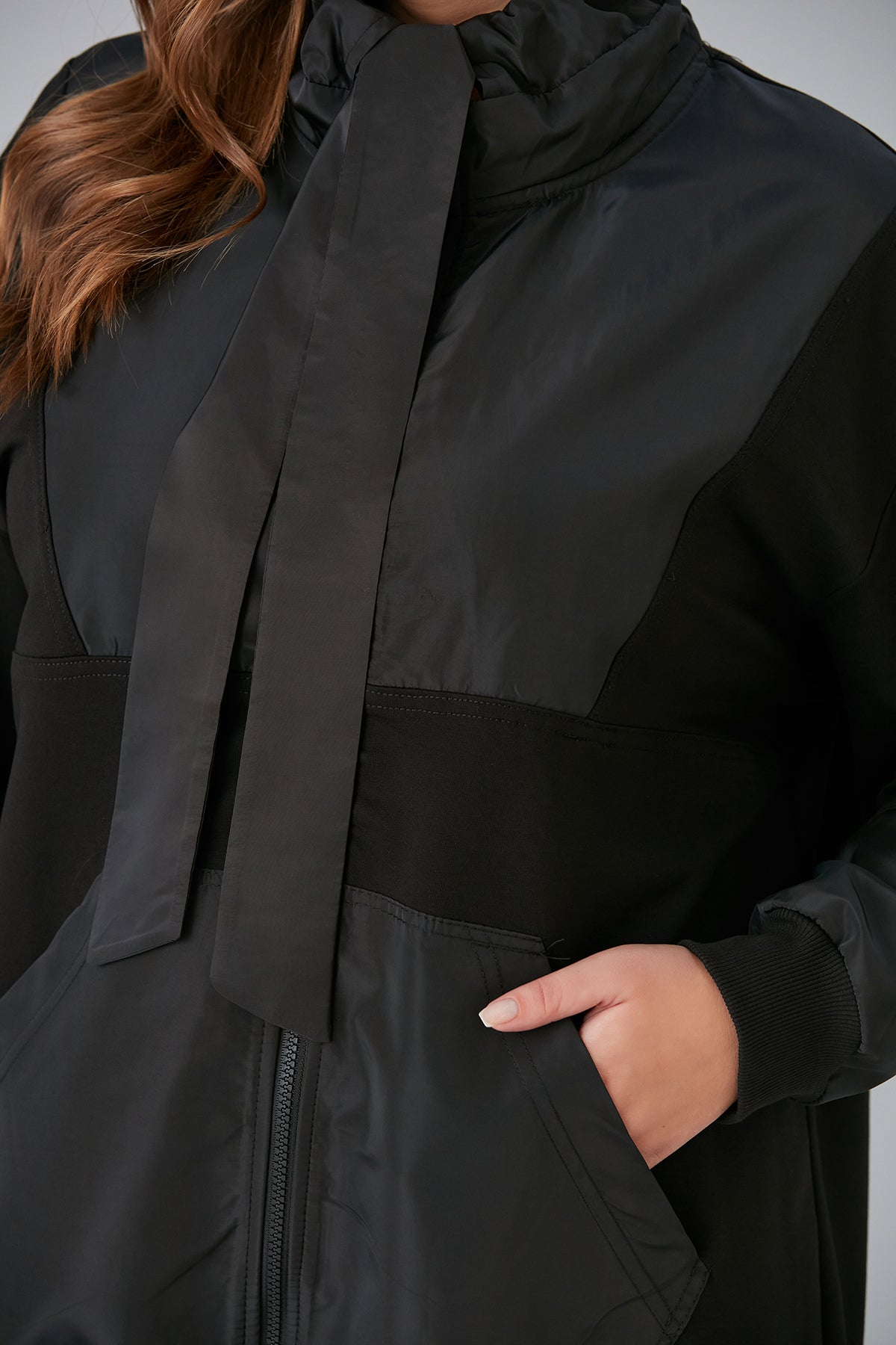 Γυναικεία ζακέτα φούτερ σε μεγάλα μεγέθη- Μαύρο