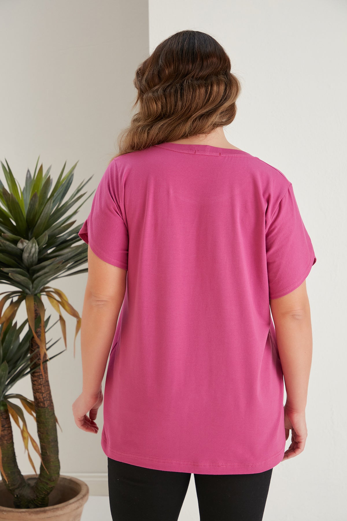 Βαμβακερό μπλουζάκι Basic σε 7 χρώματα σε μεγάλα μεγέθη - Ρόζ