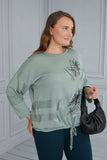 Πλεκτή γυναικεία μπλούζα με στάμπα και στρασάκια σε μεγάλα μεγέθη- Μέντα
