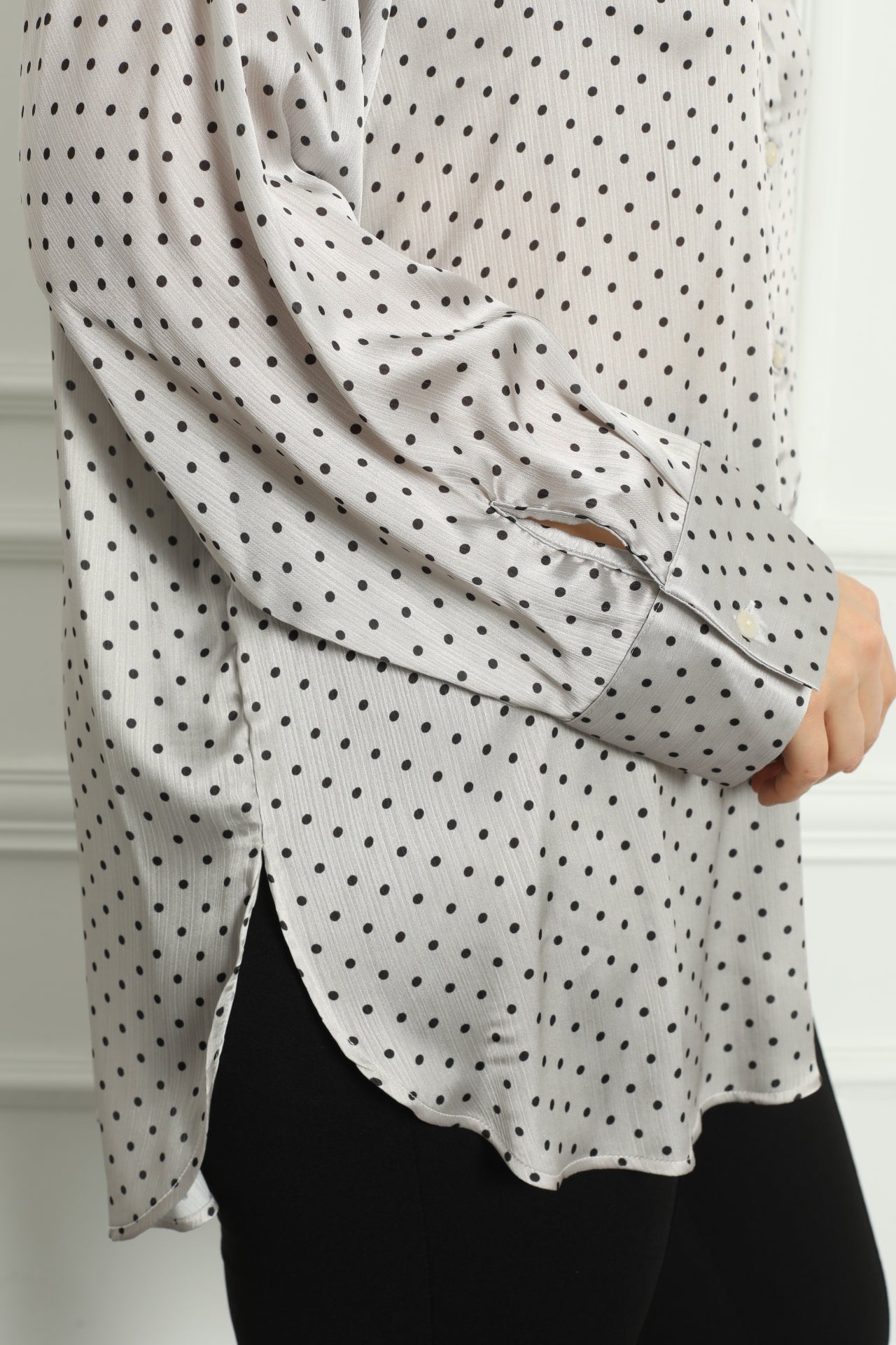 Γυναικείο πουκάμισο πολυτέλειας σε μεγάλα μεγέθη- Μπεζ Πουά