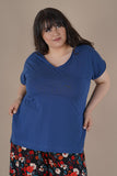 Βαμβακερό μπλουζάκι με λαιμόκοψη V και σκισίματα σε 7 χρώματα σε μεγάλα μεγέθη-Πετρόλ